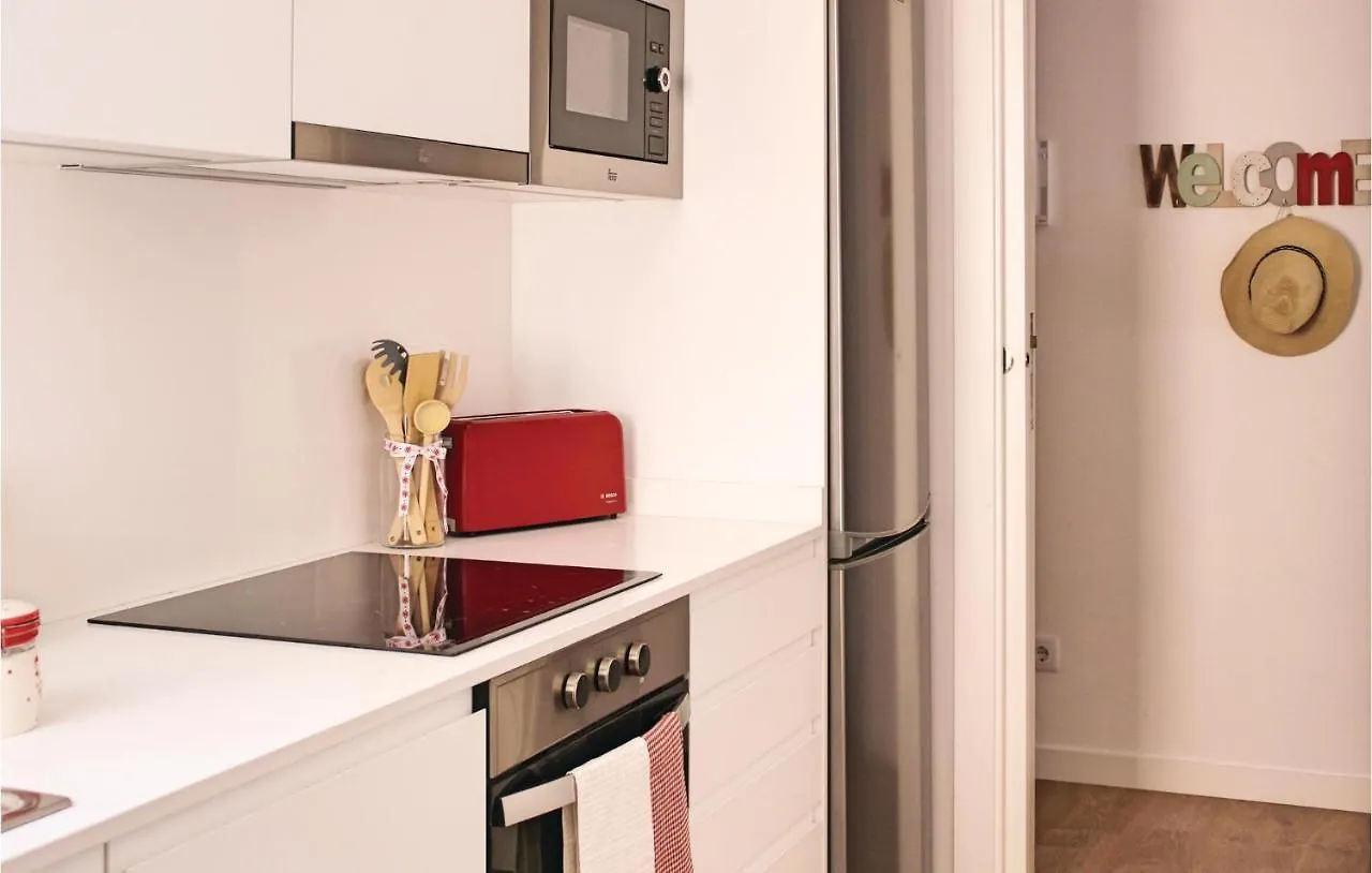 Amazing Apartment In Tossa De Mar With Kitchen Spanien
